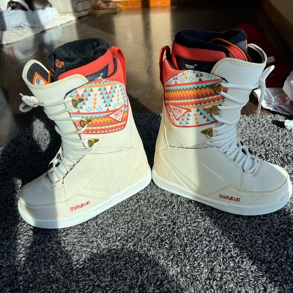 ThirtyTwo Lashed Snowboard Boots (Size 6.5, Recommend for 6) - Picture 5 of 15